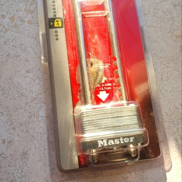 Master Lock 517D Warded Padlock - Picture 3 of 7